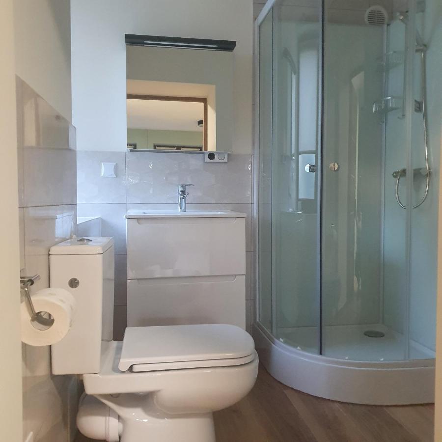 Albatros Room With Bathroom Варшава Экстерьер фото